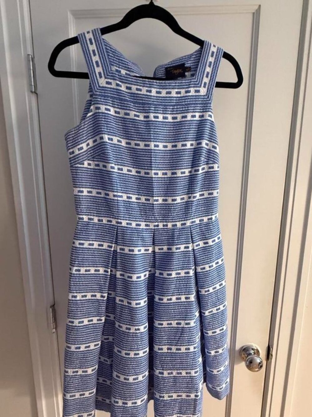 Just Taylor Women's Blue and White Dress with Pockets